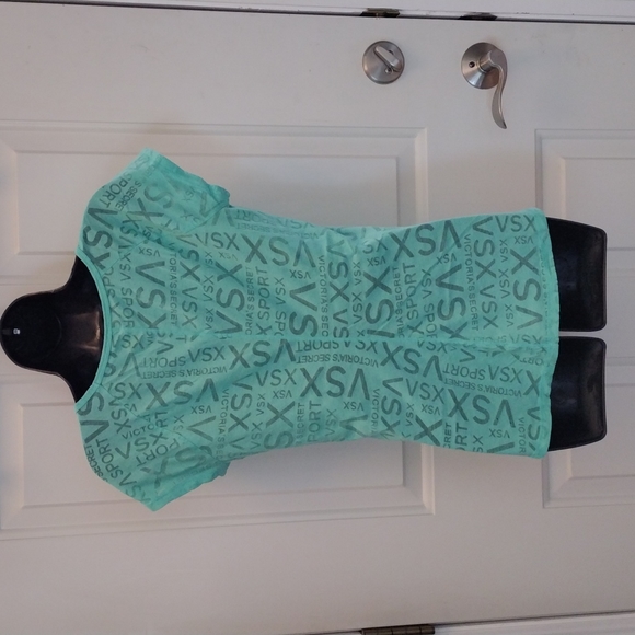 Victoria Secret VSX Sport tm t-shirt - Picture 3 of 3